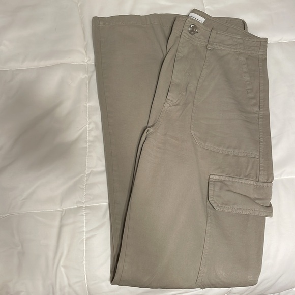 Zara Cargo Pants - Picture 3 of 7